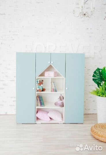 Шкаф-стеллаж Домик