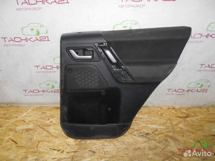 Обшивка двери задняя правая Land Rover Freelander