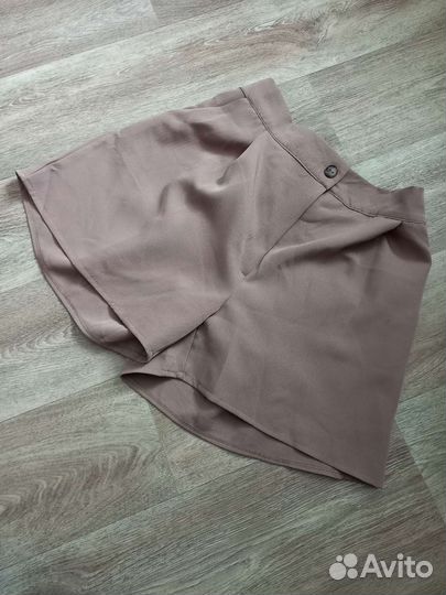 Шорты женские