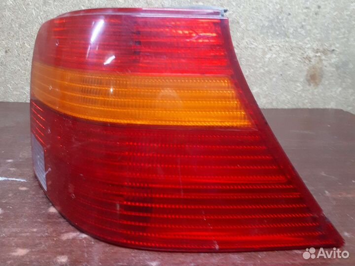 Задний правый фонарь фольксваген гольф 4