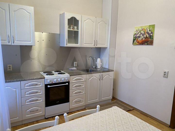 2-к. квартира, 79,8 м², 2/6 эт.