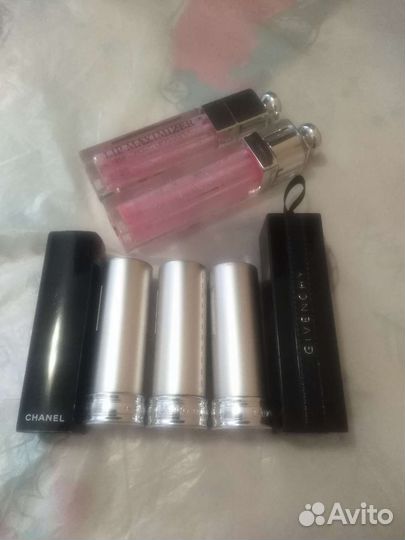 Футляры от помад люкс