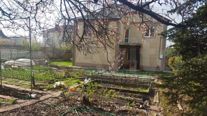 Дом 207 м² на участке 11,5 сот.