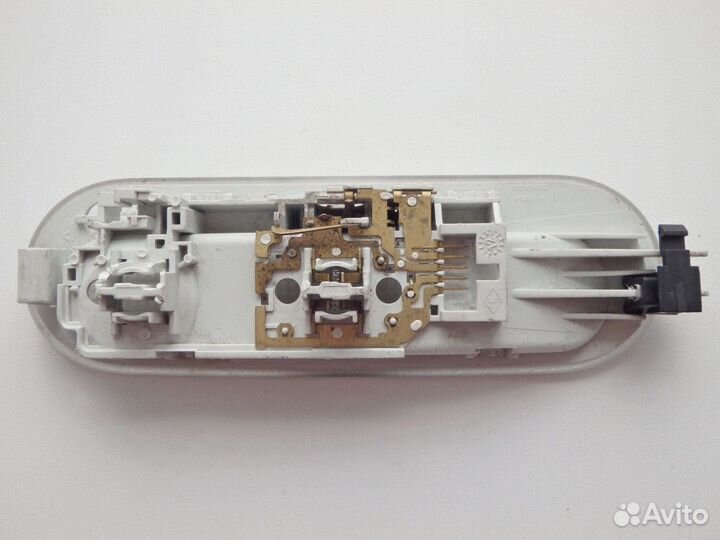 Плафон салонный Largus Logan Megane