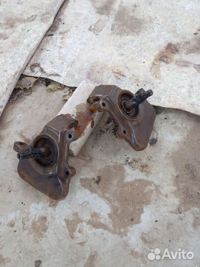 Рулевой кулак Шевроле blazer 2.2 ебуга