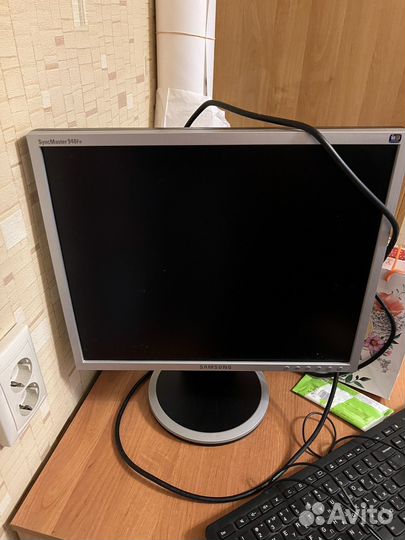 Монитор Samsung syncmaster 940 fn 