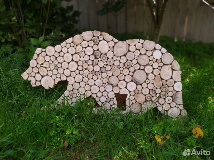 Медведь из спилов дерева