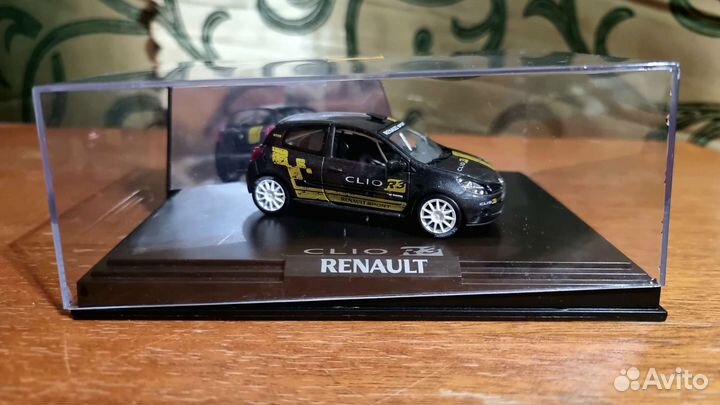 Renault Clio Sport R3 м 1/43