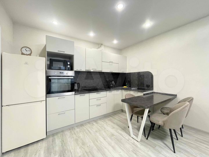 2-к. квартира, 60 м², 9/10 эт.