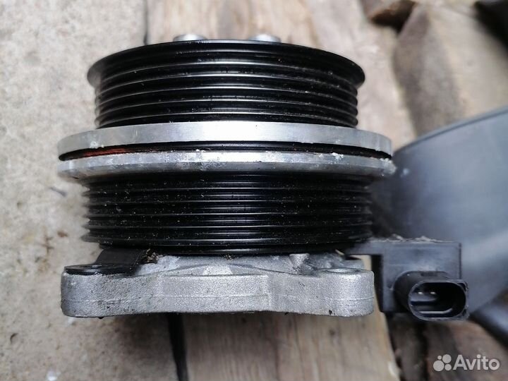 Водяная помпа VW touran