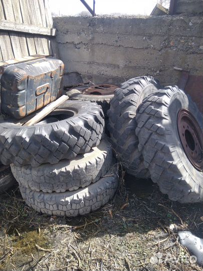 Accelera 651 2.25/4.5 R4