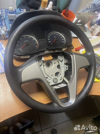 Hyundai solaris Рулевое колесо