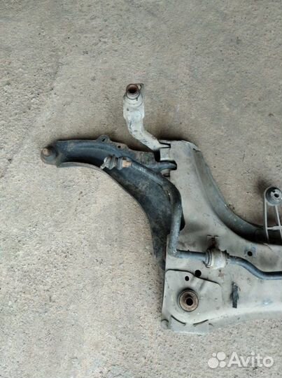 Подрамник Renault Megane 2