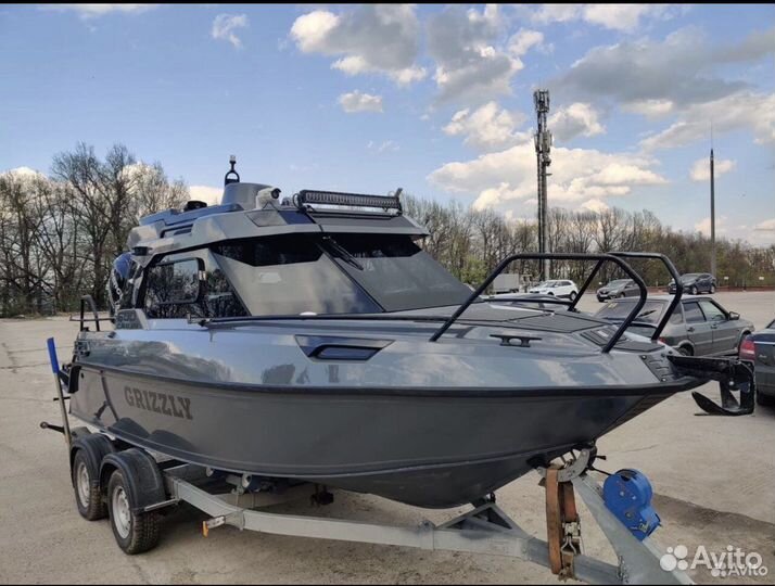 Катер grizzly 600 cabin unimog с мотором 250лс