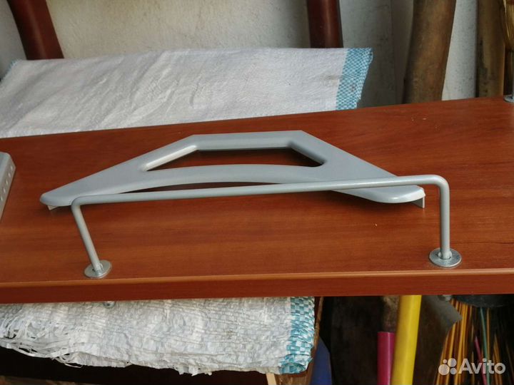 Полка настенная и подставка системного блока