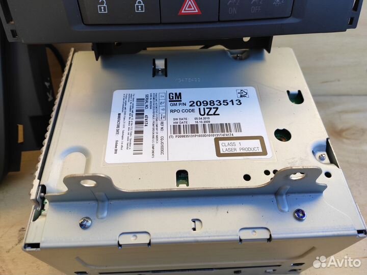 Магнитола CD400 комплект на Opel Astra J