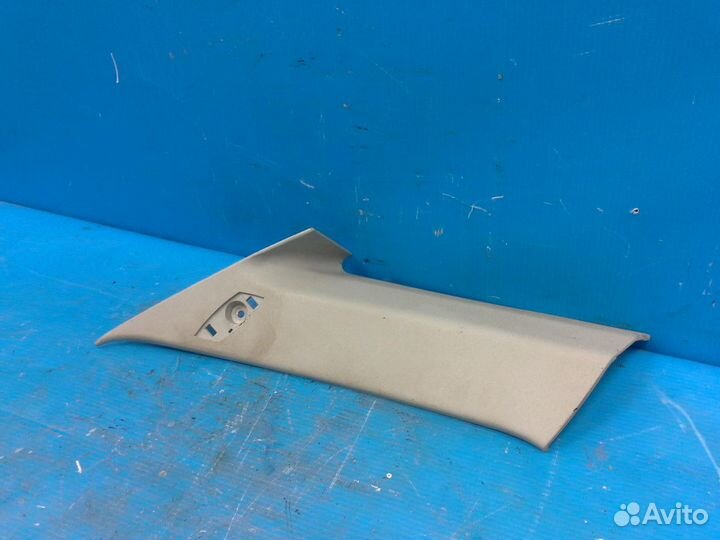 Обшивка задней стойки правая Ford Focus II 2005-20