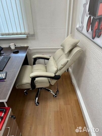 Компьютерное игровое кресло геймерское с массажем