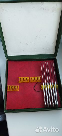 Винтажные ножи в коробке