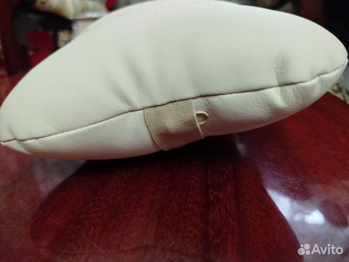 Подушка для шеи ортопедическая VIP белая ромб