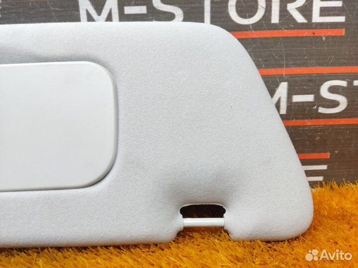 Козырек солнцезащитный правый Mercedes-Benz