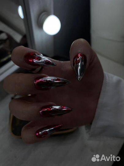 Маникюр, педикюр и наращивание ногтей