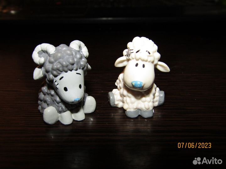 Игрушки пластмассовые разные отличные