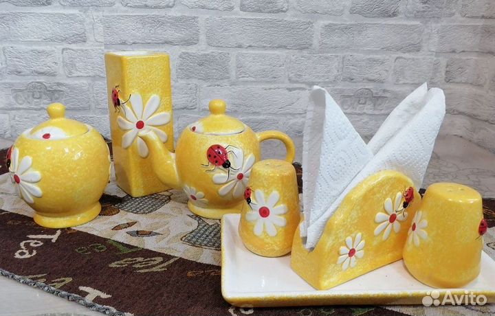 Набор керамической посуды «Божья коровка»