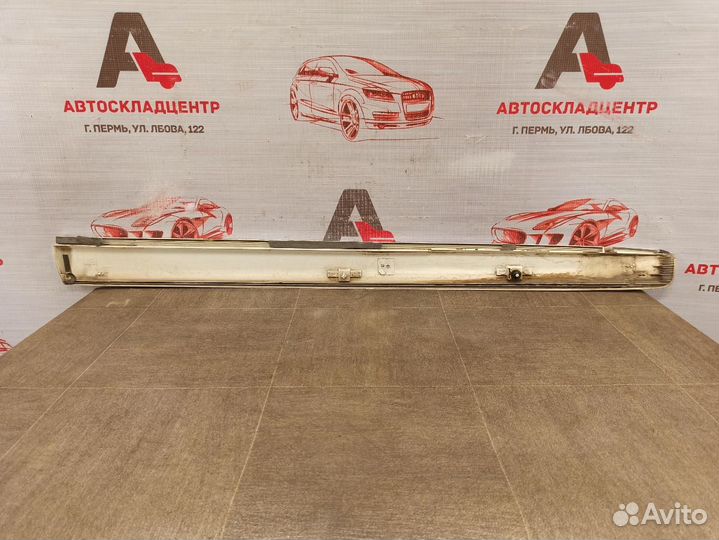 Молдинг двери передний левый Lexus Gx460