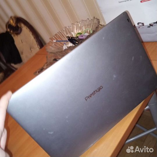 Ноутбук на запчасти работает но не заряжается