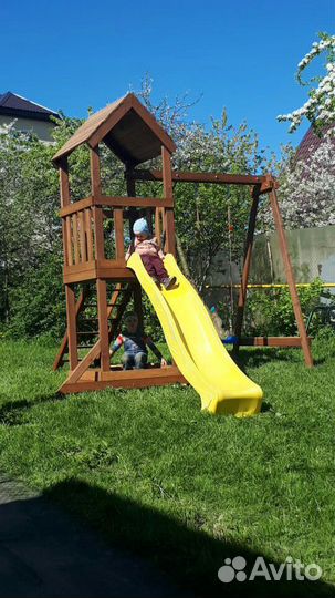 Детская уличная площадка