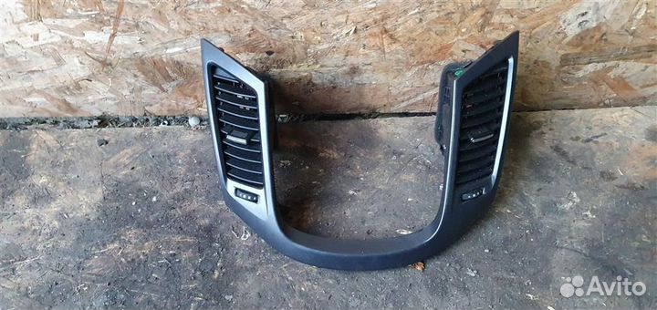 Дефлектор воздушный Chevrolet Orlando 2011-2015