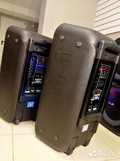 Мощная убийца jbl partybox мощный бас, чистый звук