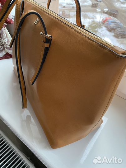 Продам сумку coccinelle