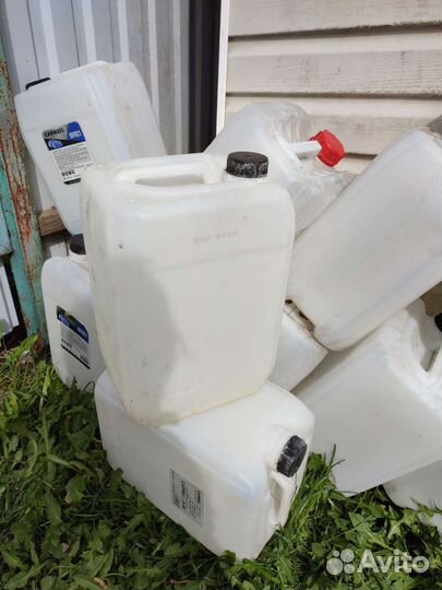 Канистра пластиковая 20 литров