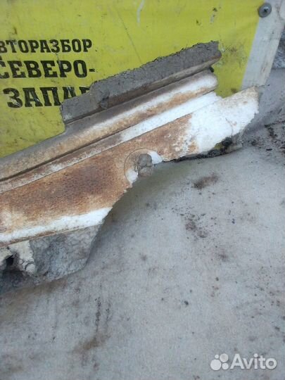 Lexus GX470 Абсорбер заднего бампера 2003 год дефе