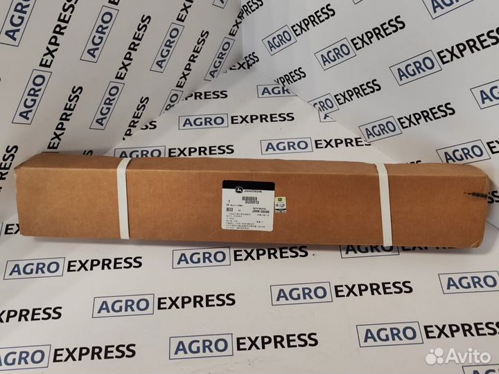 SU35913 Вилка с валом. Оригинал John Deere