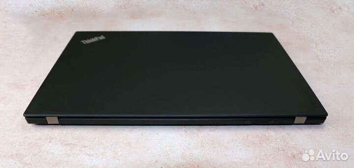 Thinkpad X1 Carbon 5th Gen i5-7300U/16Gb/256 Gb