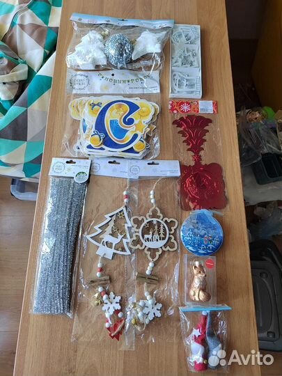 Новогодние игрушки