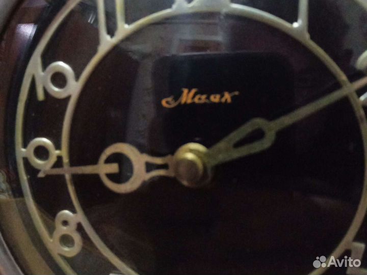 Настольные часы