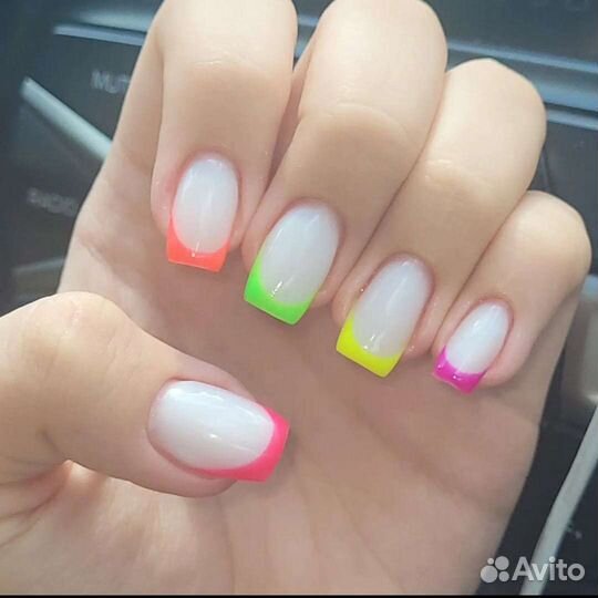 Маникюр на дому наращивание ногтей