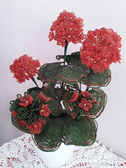 Цветы из бисера