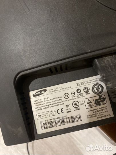 Монитор Samsung