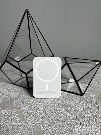 Magsafe battery pack