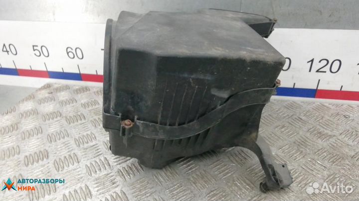 Корпус воздушного фильтра Ford Kuga 2010