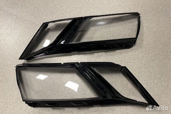 Стекло фары левое правое skoda octavia A7 FL