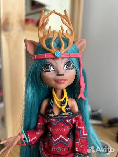 Кукла Монстер Хай Изи Даунденсер Иси