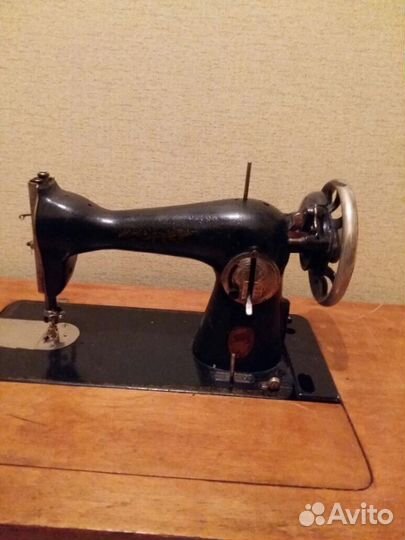 Швейная машинка пмз им.Калинина