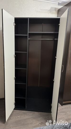 Шкаф распашной