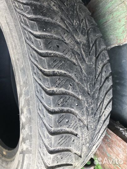 Yokohama Ice Guard Studless IG50 215/65 R16 102